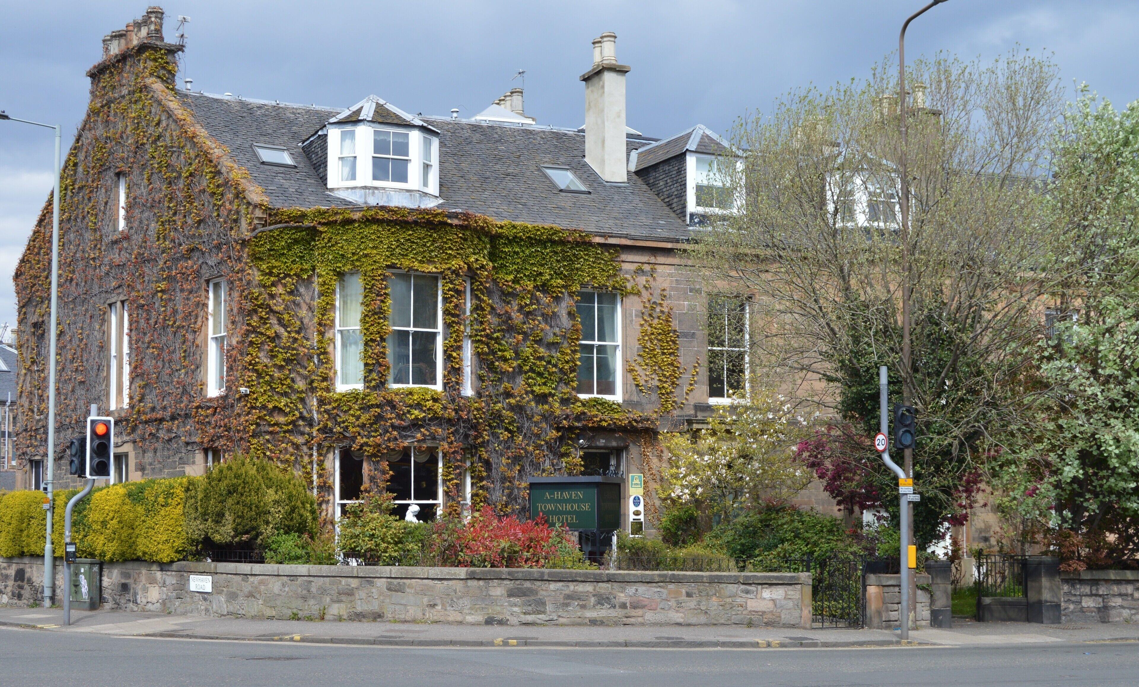 A-Haven Townhouse Hotel — Photos 1